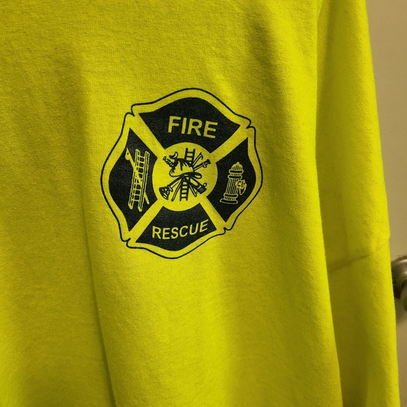 Gildan Other - NWOT Firefighter graphic neon yellow tee